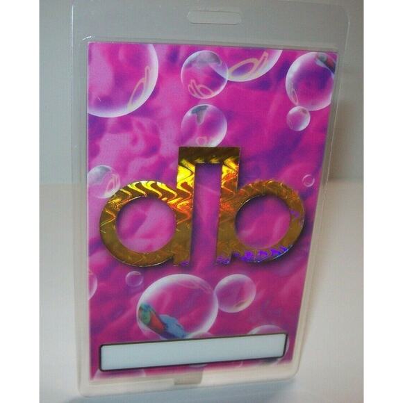 David Bowie Outside Backstage Pass Original 1995 Pop Rock Gift DB Bubbles Pink - Picture 2 of 4